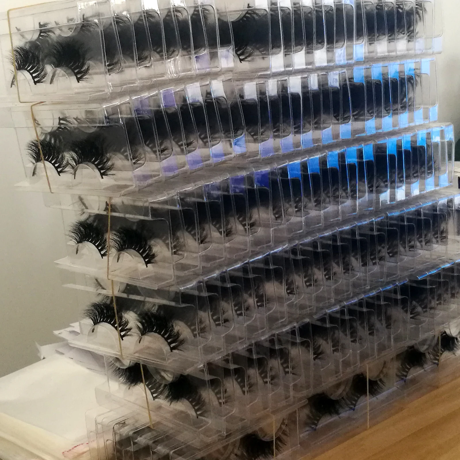 Free Sample 25MM Mink Lashes3d Wholesale Bulk 3D Mink Eyelashes 100% Mink Lashes with Customized Eyelash Packaging
Free Sample 25MM Mink Lashes3d Wholesale Bulk 3D Mink Eyelashes 100% Mink Lashes with Customized Eyelash Packaging