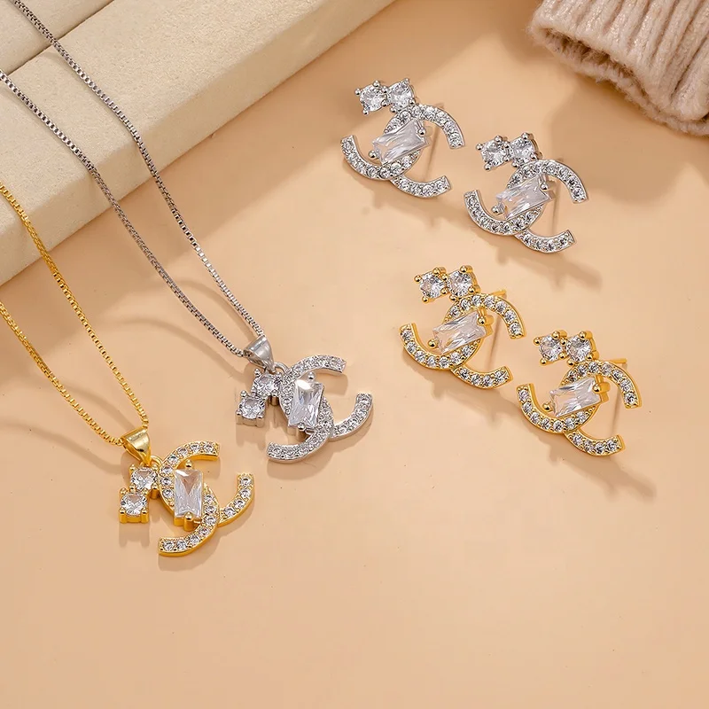 Necklace custom designer Mini fashion personalized women's Necklace Set Gold Plated Charm Jewelry Necklace Pendant
Necklace custom designer Mini fashion personalized women's Necklace Set Gold Plated Charm Jewelry Necklace Pendant