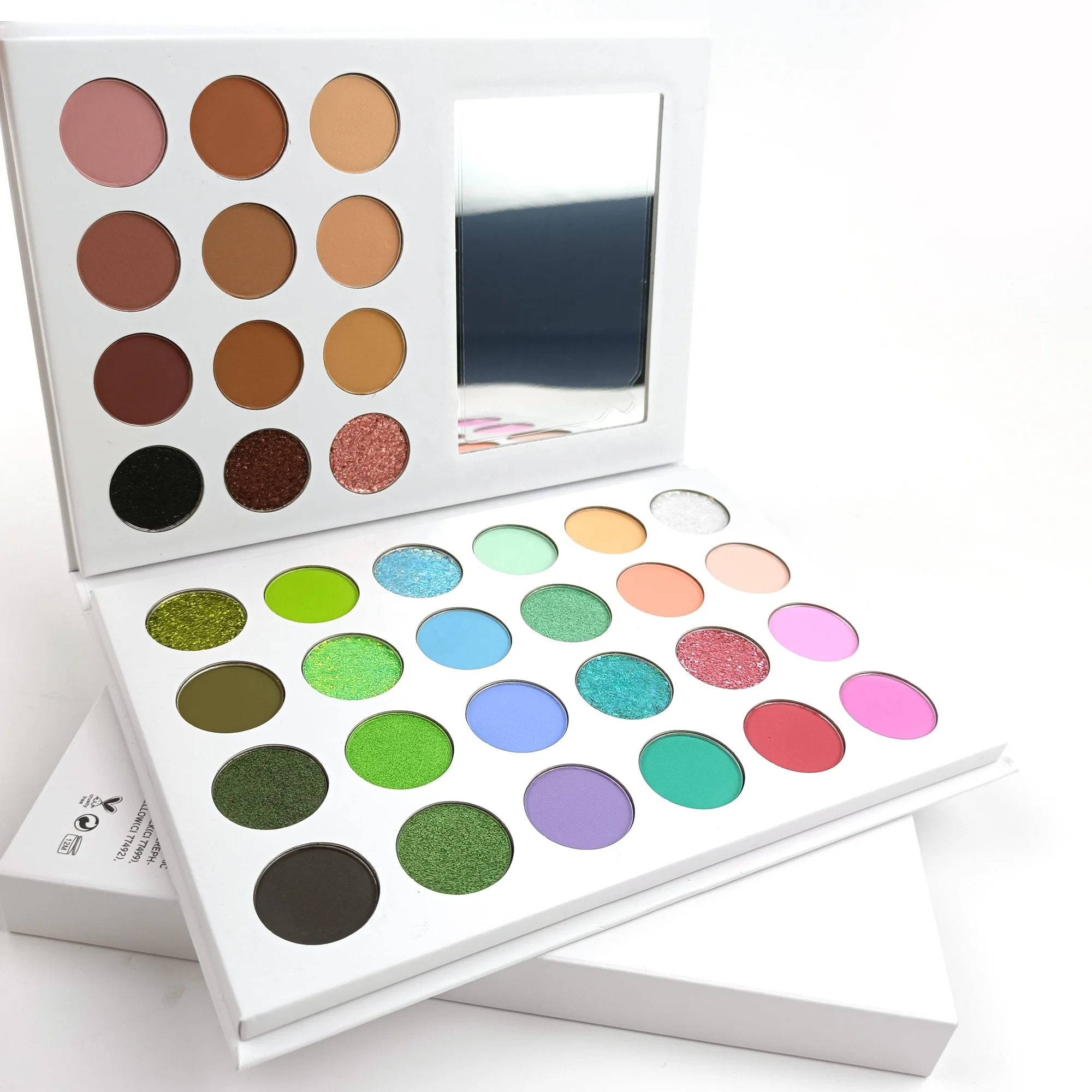 Easy to Blend Color 36 Shades Shimmers Eyeshadow Sweatproof and Waterproof Eye Shadows
Easy to Blend Color 36 Shades Shimmers Eyeshadow Sweatproof and Waterproof Eye Shadows