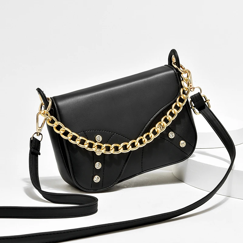 DL0553 New designer Womens bags messenger PU leather handbag rivet chain shoulder bag, Red, black....
DL0553 New designer Womens bags messenger PU leather handbag rivet chain shoulder bag, Red, black....