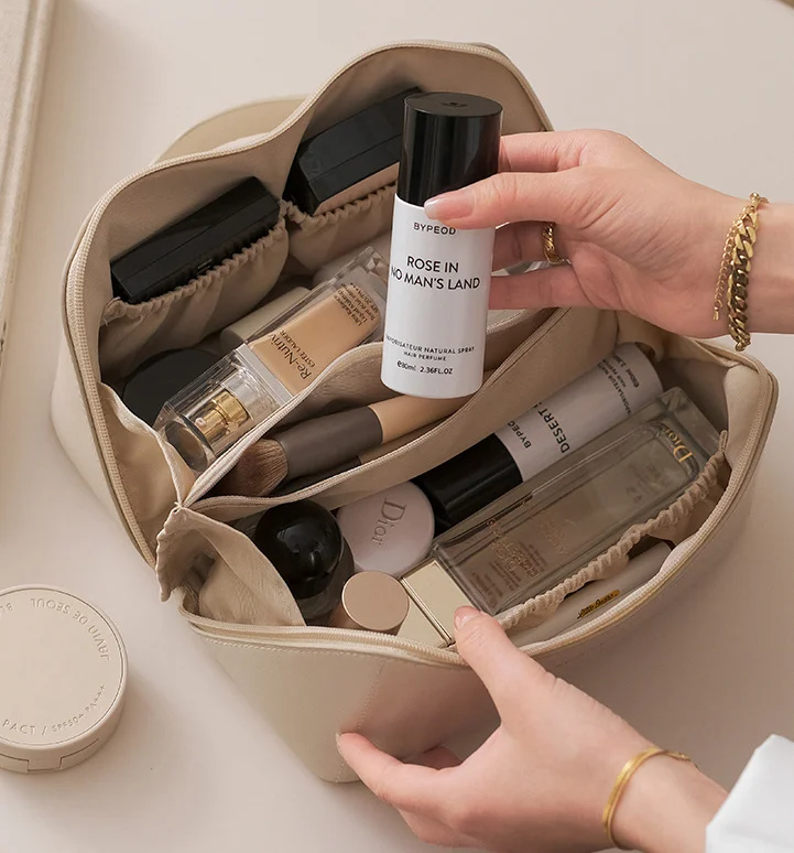 2022 New Waterproof Open Flat Cosmetic Bag Large Capacity Travel Cosmetic Bag Leather Makeup Bag
2022 New Waterproof Open Flat Cosmetic Bag Large Capacity Travel Cosmetic Bag Leather Makeup Bag