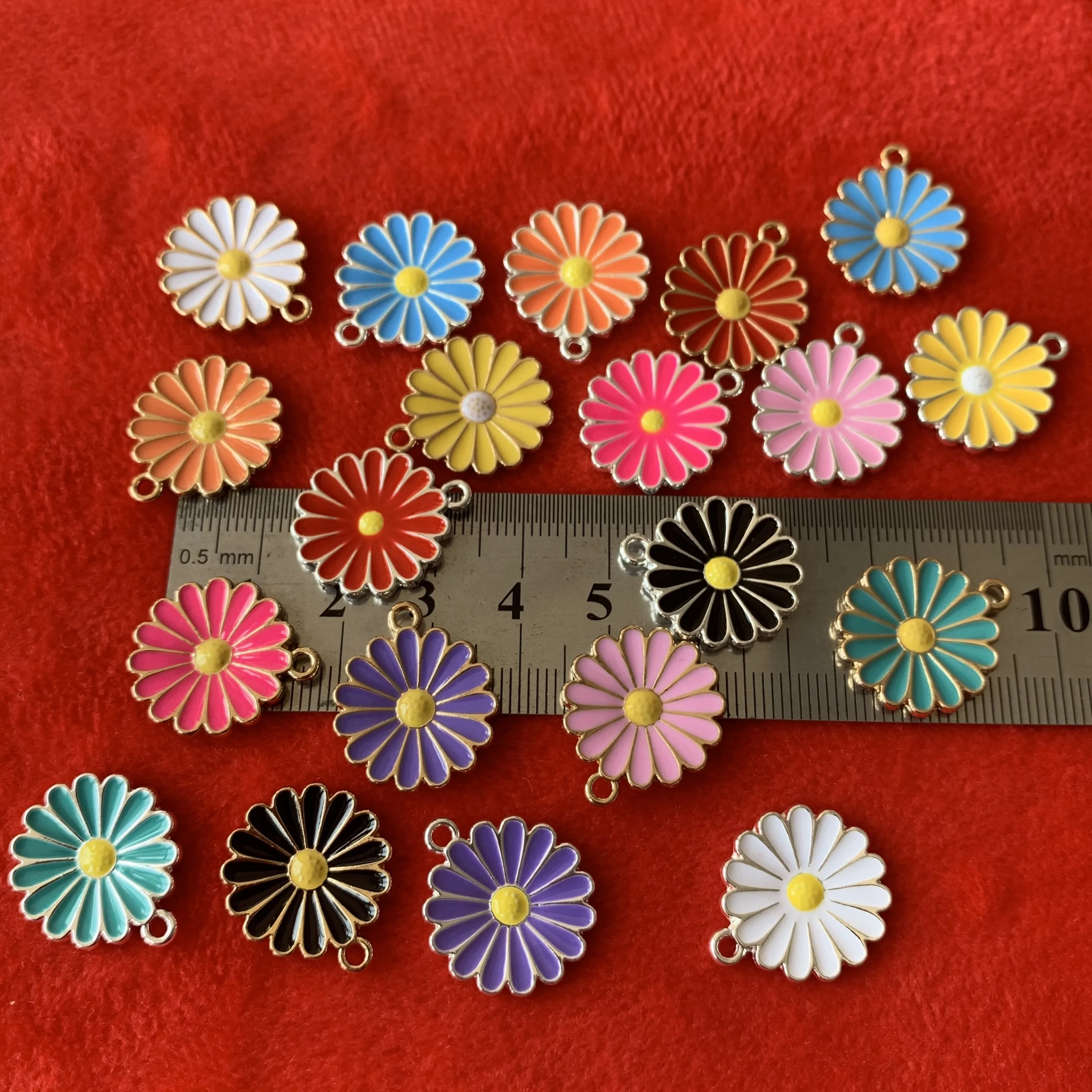 metal Chrysanthemum flower pendant charms for jewelry making golden silver color flower charns enamel charms for DIY bracelets, As picture
metal Chrysanthemum flower pendant charms for jewelry making golden silver color flower charns enamel charms for DIY bracelets, As picture