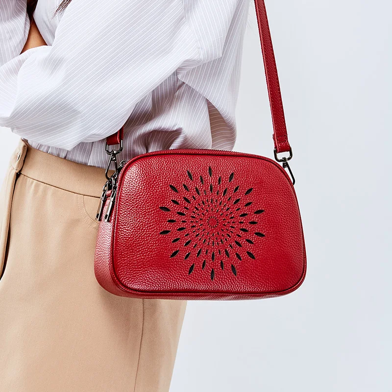 2020 Korean Style Women Black Crossbody Messenger Bag Real leather Fashion Mini Round Pouch shoulder bag, Black,grey,dark green,red,coffee
2020 Korean Style Women Black Crossbody Messenger Bag Real leather Fashion Mini Round Pouch shoulder bag, Black,grey,dark green,red,coffee