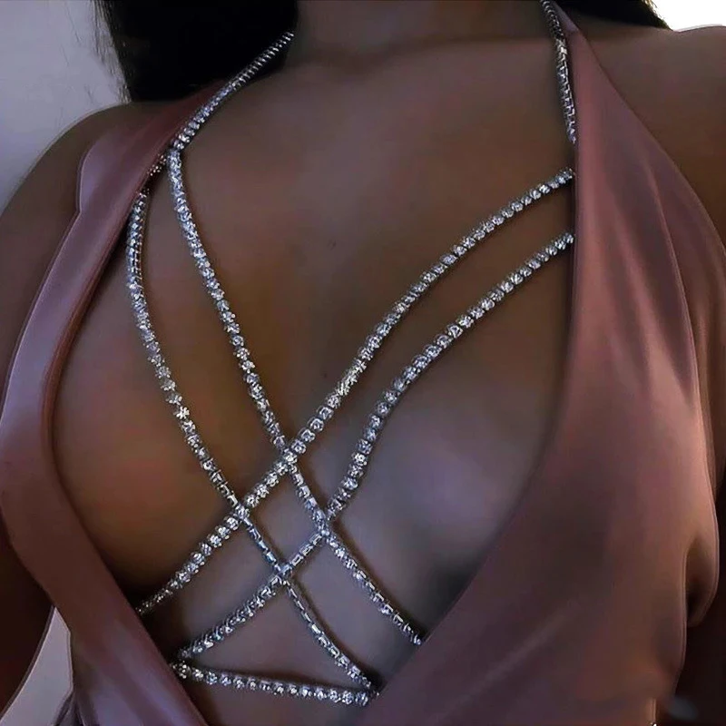 2020 Luxury Crystal Body Chain Jewelry For Women Girls Shiny Full Rhinestone Cross Bra Chain Sexy Bikini Iced Out Chest Chain, Gold silver color
2020 Luxury Crystal Body Chain Jewelry For Women Girls Shiny Full Rhinestone Cross Bra Chain Sexy Bikini Iced Out Chest Chain, Gold silver color