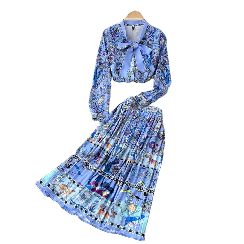 Ladies style temperament suit ladies blouse retro palace style printing heavy industry pleated skirt fashionable two-piece suit
Ladies style temperament suit ladies blouse retro palace style printing heavy industry pleated skirt fashionable two-piece suit