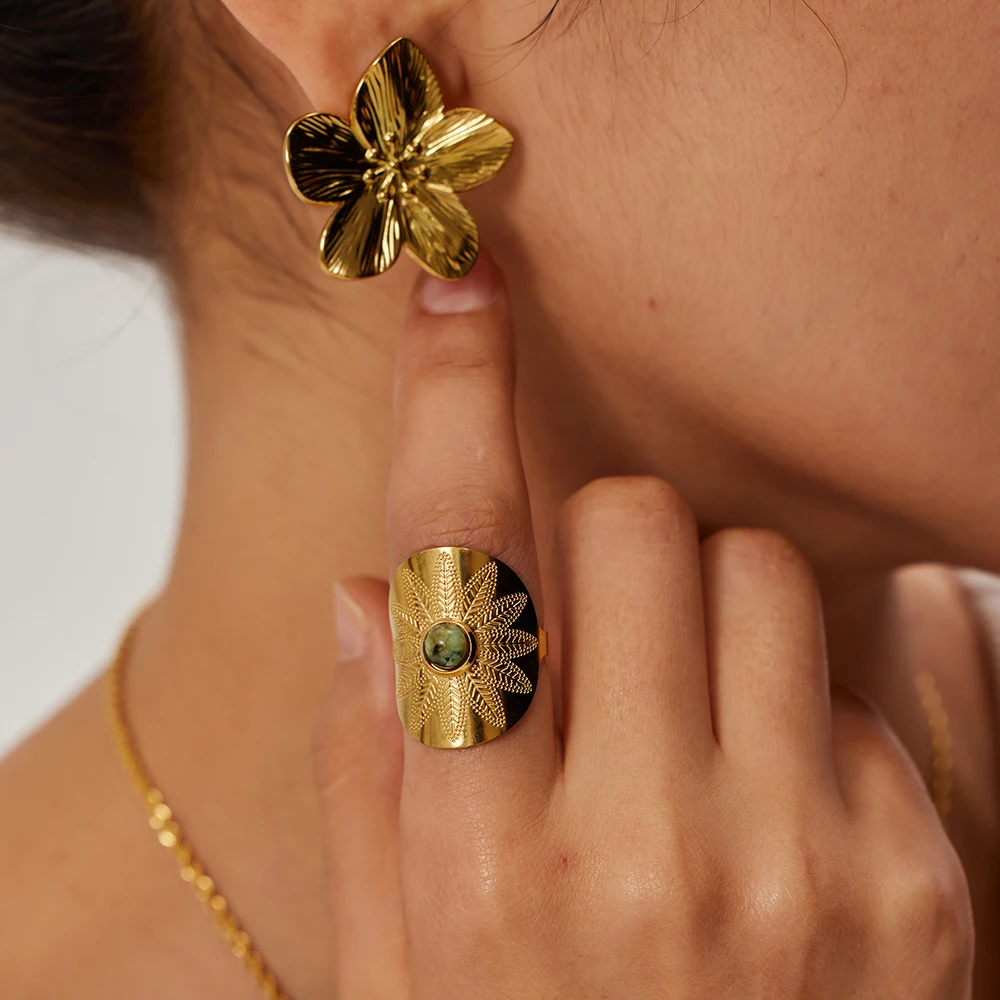J&D Vintage 18K Gold Plated Stainless Steel Jewelry Earrings Women Handmade Matte Flower Stud Earrings
J&D Vintage 18K Gold Plated Stainless Steel Jewelry Earrings Women Handmade Matte Flower Stud Earrings