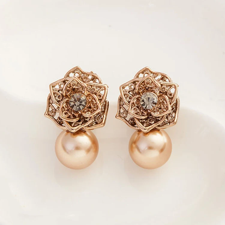 S925 Silver Needle Fashion Rose Flower Highlight Pearl Stud Earrings New Earrings Newest Style
S925 Silver Needle Fashion Rose Flower Highlight Pearl Stud Earrings New Earrings Newest Style