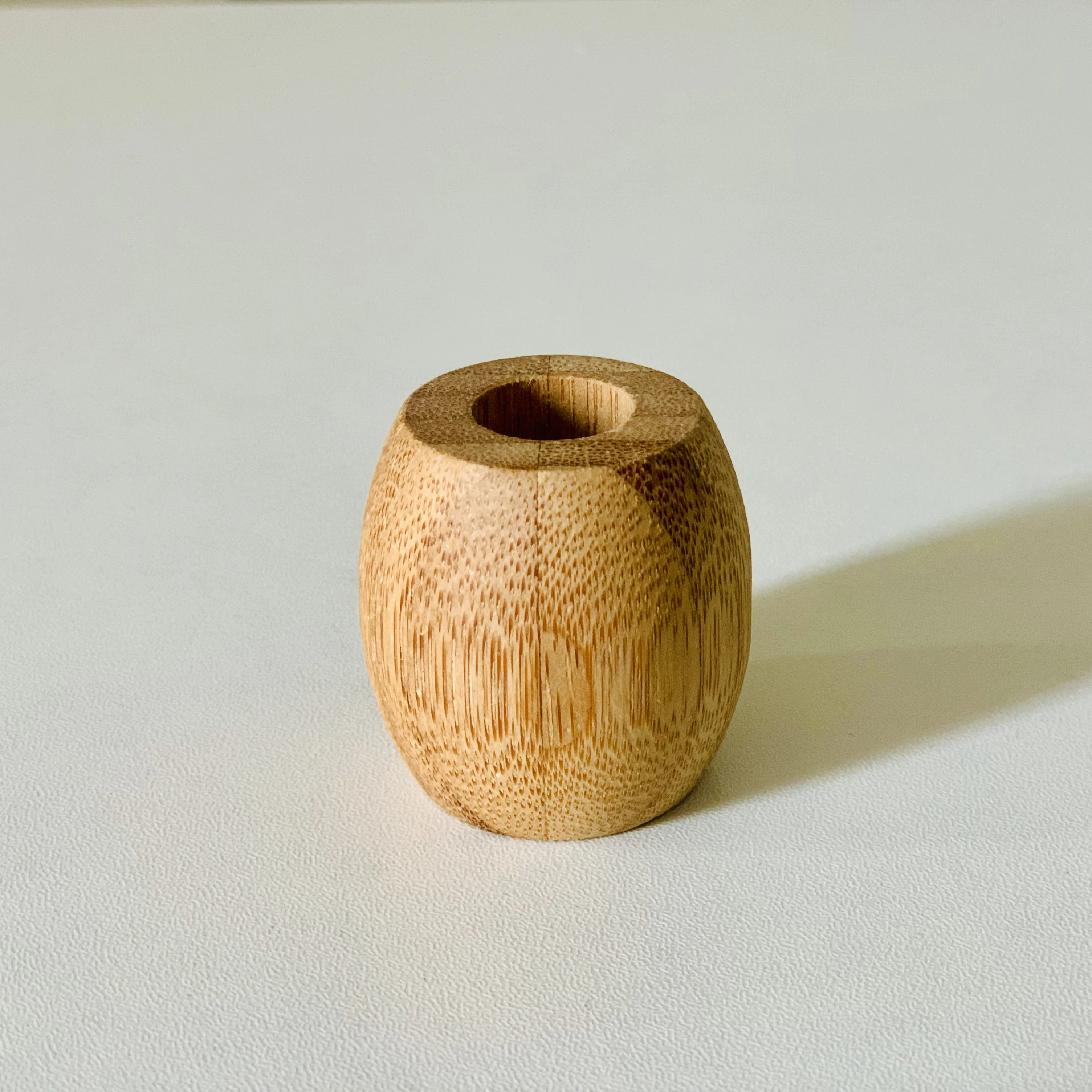 Made in China Bamboo Toothbrush Holder - Products without Plastics - Home Use - Custom Logo, Natural bamboo color
Made in China Bamboo Toothbrush Holder - Products without Plastics - Home Use - Custom Logo, Natural bamboo color