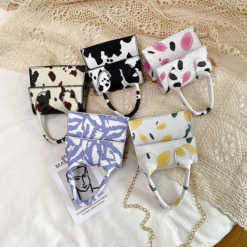 2021 Handbags Factory Direct Sale Fashion Pu Leather Handbag Cow Pattern Prints Small Shoulder Bag Handbag, Customizable
2021 Handbags Factory Direct Sale Fashion Pu Leather Handbag Cow Pattern Prints Small Shoulder Bag Handbag, Customizable