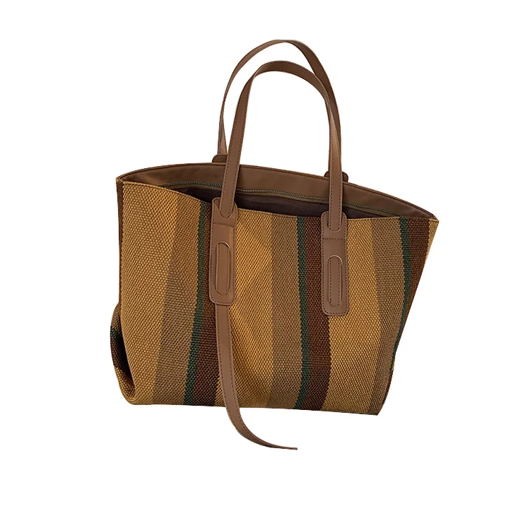 Large-Capacity Stitching New Simple Tote Bag Wild Shoulder Bag a Must-Have Item For Shopping New Trend Trend Female Bag Y10241
Large-Capacity Stitching New Simple Tote Bag Wild Shoulder Bag a Must-Have Item For Shopping New Trend Trend Female Bag Y10241