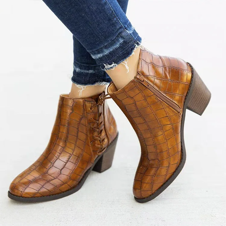 2021 autumn and winter new fashion european and american round toe thick heel plus size martin short tube women's boots
2021 autumn and winter new fashion european and american round toe thick heel plus size martin short tube women's boots