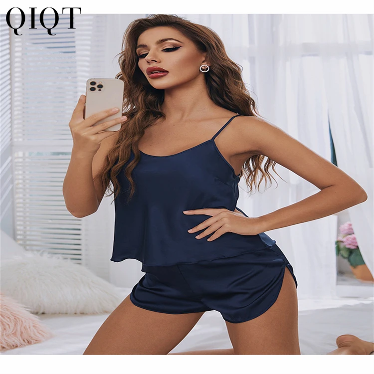 High Quality Summer Ice Silk Sexy Vest Shorts Pajamas Two Piece Set Thin Section Loungewear Women Pyjamas Women Sleepwear
High Quality Summer Ice Silk Sexy Vest Shorts Pajamas Two Piece Set Thin Section Loungewear Women Pyjamas Women Sleepwear