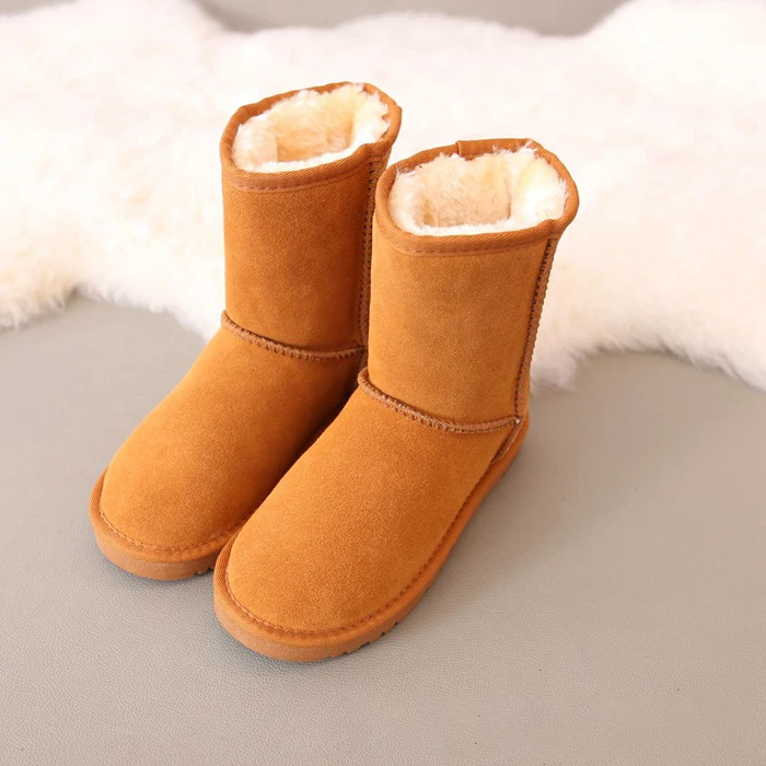 Warm snow winter boots real cow leather rubber sole anti slipper women kids men fur boots set for sale, Red,blue,white,black,pink,green,yellow,purple,fixed color,etc
Warm snow winter boots real cow leather rubber sole anti slipper women kids men fur boots set for sale, Red,blue,white,black,pink,green,yellow,purple,fixed color,etc