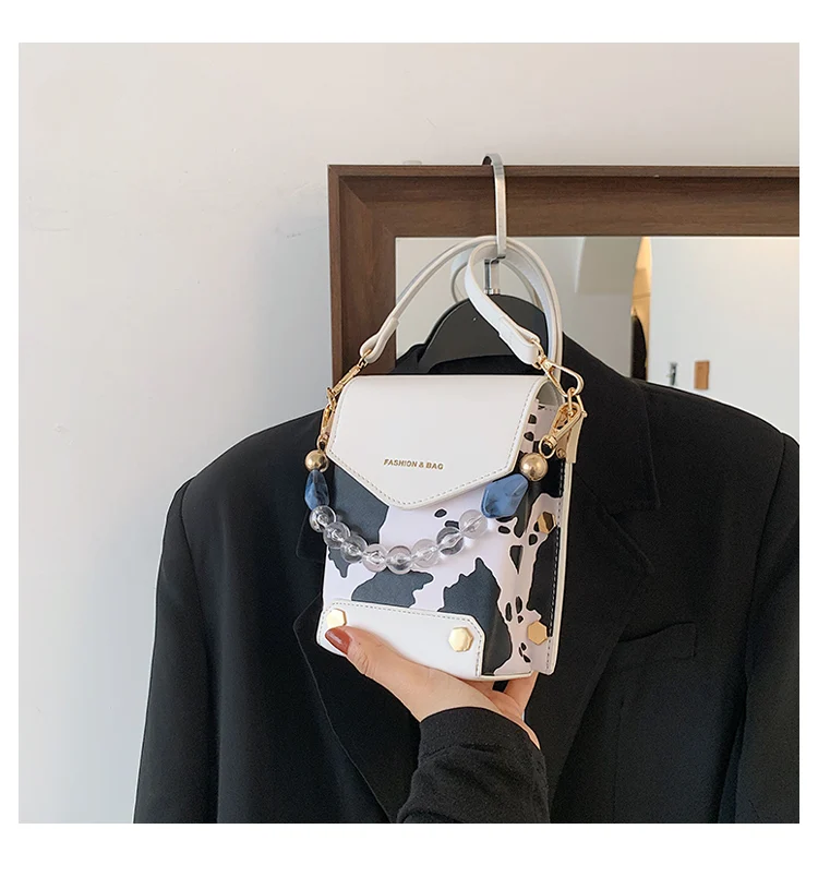 Small luxury design ladies shoulder bag cow pattern mobile phone bag, Multicolor
Small luxury design ladies shoulder bag cow pattern mobile phone bag, Multicolor