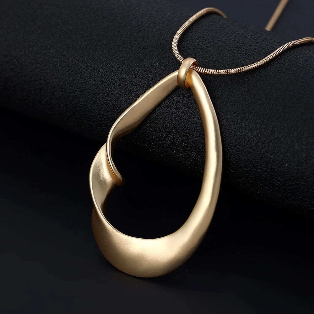 2021 snake chain long necklace initial unique exquisite simple alloy necklace fashion personalized necklace jewelry women
2021 snake chain long necklace initial unique exquisite simple alloy necklace fashion personalized necklace jewelry women