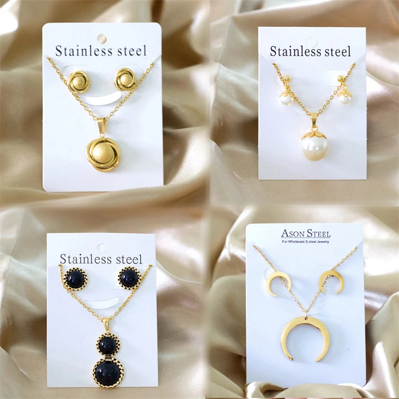 Fashion Jewelry Set Minimalist Women 18k Gold Stainless Steel Zircon Eyes Pendant Necklace And Earrings Set For Gift
Fashion Jewelry Set Minimalist Women 18k Gold Stainless Steel Zircon Eyes Pendant Necklace And Earrings Set For Gift