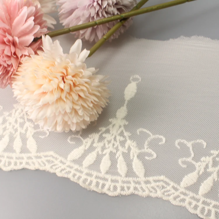 white dresess lace embroydireembroidered mesh lace ,lace trim embroidery, Natural white, color can be customized
white dresess lace embroydireembroidered mesh lace ,lace trim embroidery, Natural white, color can be customized