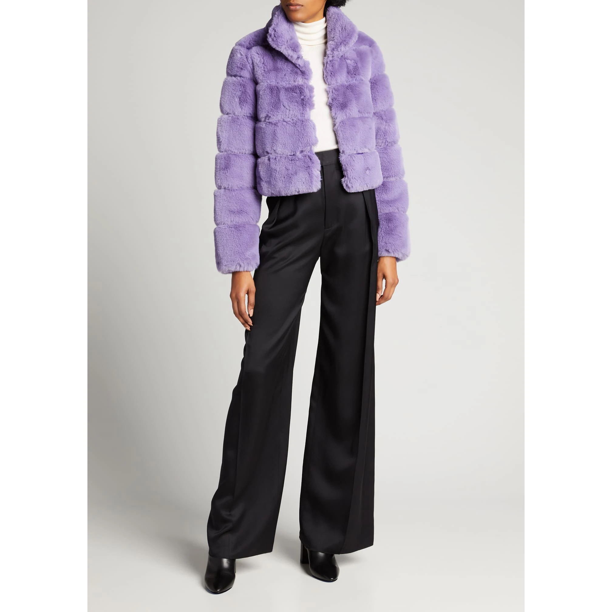 Womens High Quality Short Faux-Fur Bomber Jacket Plush Polyester Jacket 
Womens High Quality Short Faux-Fur Bomber Jacket Plush Polyester Jacket