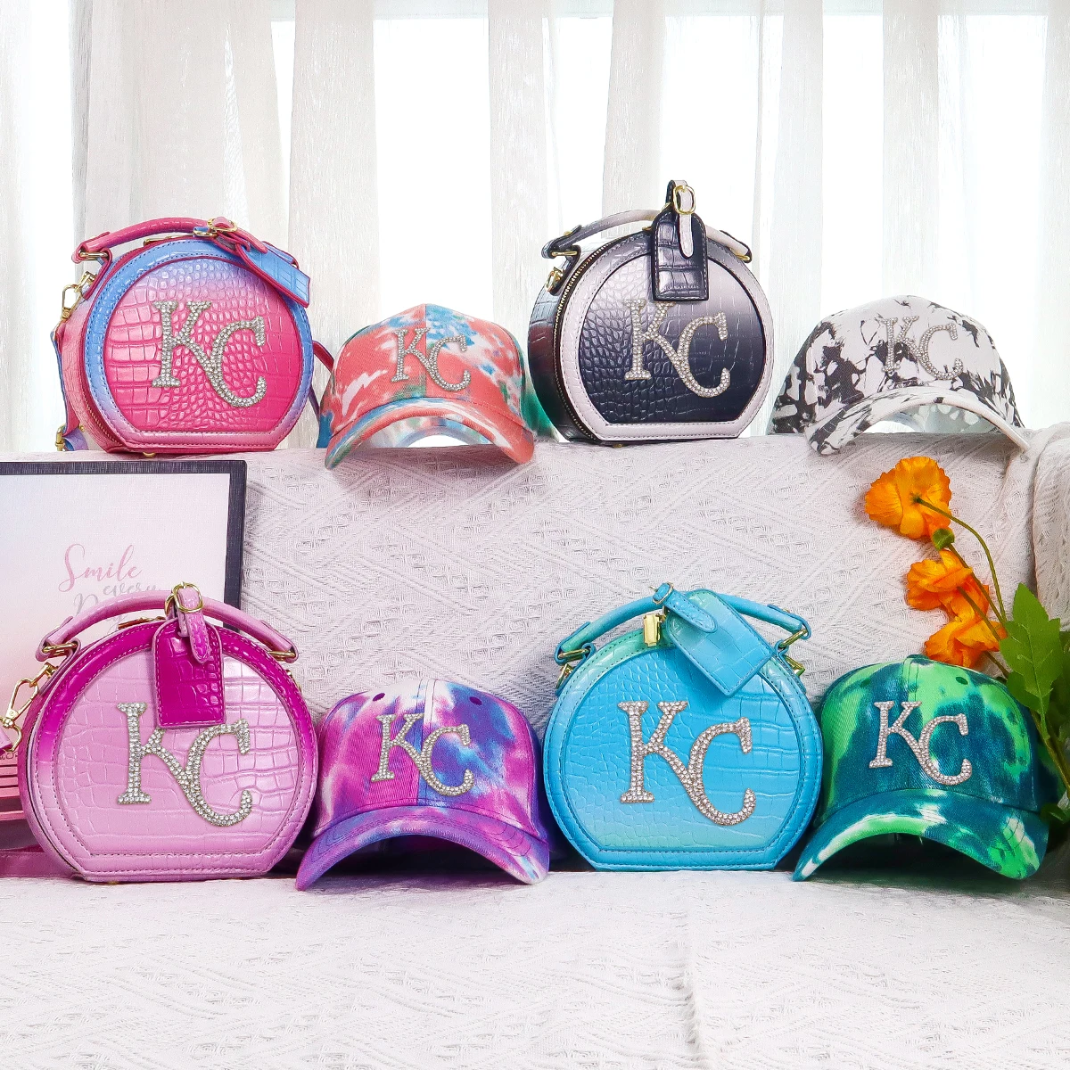 Wholesale KC purse and hat set handbags for women luxury ladies bags handbag 2021, 8 colors
Wholesale KC purse and hat set handbags for women luxury ladies bags handbag 2021, 8 colors
