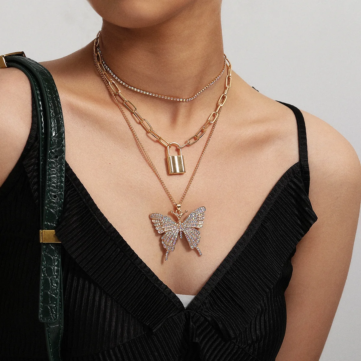 Fashion Women Vintage Geometric Necklace Exaggerated Big Rhinestone Butterfly Lock Pendant Necklaces (KNK5195), Silver, gold
Fashion Women Vintage Geometric Necklace Exaggerated Big Rhinestone Butterfly Lock Pendant Necklaces (KNK5195), Silver, gold