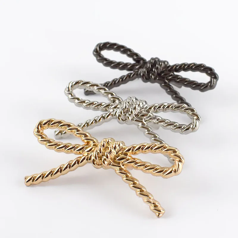 Meetee AP360 High Quality Women's Bow Buckle Alloy Alloy Decorative Twist Bow Buckles for Shoe Bag Luggage Hardware Accessories
Meetee AP360 High Quality Women's Bow Buckle Alloy Alloy Decorative Twist Bow Buckles for Shoe Bag Luggage Hardware Accessories