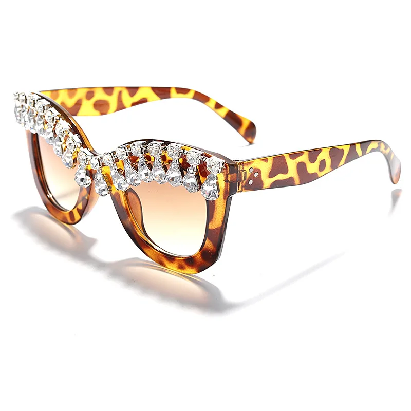 Vintage Sexy Red Women Tassel Diamond Sunglasses Luxury Brand Designer Fashion Cat Eye Shades Rhinestone Sun Glasses, As pictures
Vintage Sexy Red Women Tassel Diamond Sunglasses Luxury Brand Designer Fashion Cat Eye Shades Rhinestone Sun Glasses, As pictures