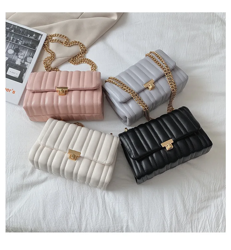 BM9324 Female Pure Color Purses High quality designer ladies small square bag women's handbag PU leather with chain simplicity
BM9324 Female Pure Color Purses High quality designer ladies small square bag women's handbag PU leather with chain simplicity