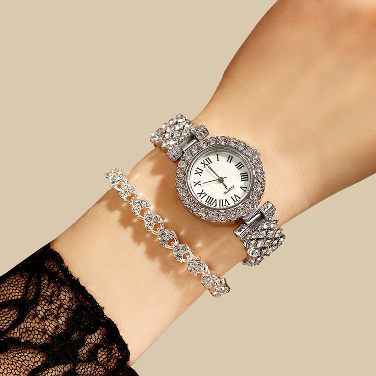 Fashion luxury diamond-studded British watch double-layer diamond bracelet exquisite gift factory direct sales, Multi colors
Fashion luxury diamond-studded British watch double-layer diamond bracelet exquisite gift factory direct sales, Multi colors