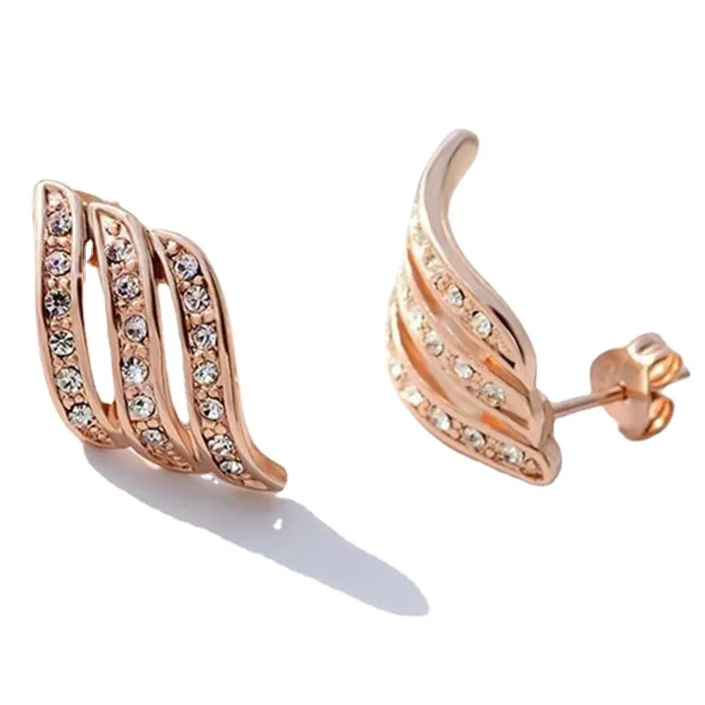 European and American crystal three-row diamond earrings Personalized fashion jewelry Women's commuter earrings
European and American crystal three-row diamond earrings Personalized fashion jewelry Women's commuter earrings