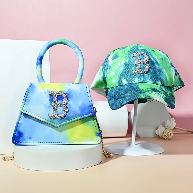 2021Spring new gradient color personality simple shoulder bag fashion trend messenger bag handbag bag and gradually hat suit, Customizable
2021Spring new gradient color personality simple shoulder bag fashion trend messenger bag handbag bag and gradually hat suit, Customizable