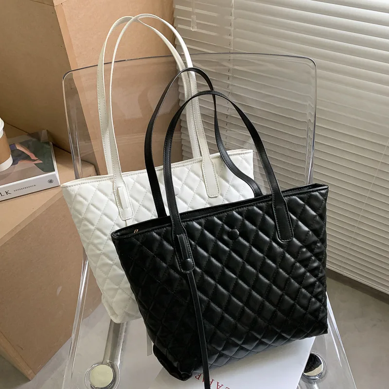 2021 Fashion Exquisite Casual Fashion Ladie Bag Lattice Pattern Women High Capacity Handbag Leather Shoulder Totes Bags
2021 Fashion Exquisite Casual Fashion Ladie Bag Lattice Pattern Women High Capacity Handbag Leather Shoulder Totes Bags