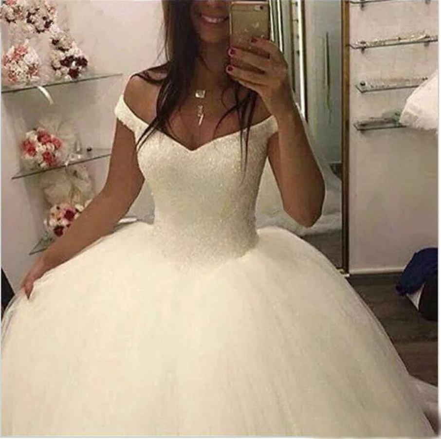 S155 2021 new fashion high quality hot sale Ball Gown Sleeveless Lace Bridal Gowns simple dress for wedding, White
S155 2021 new fashion high quality hot sale Ball Gown Sleeveless Lace Bridal Gowns simple dress for wedding, White