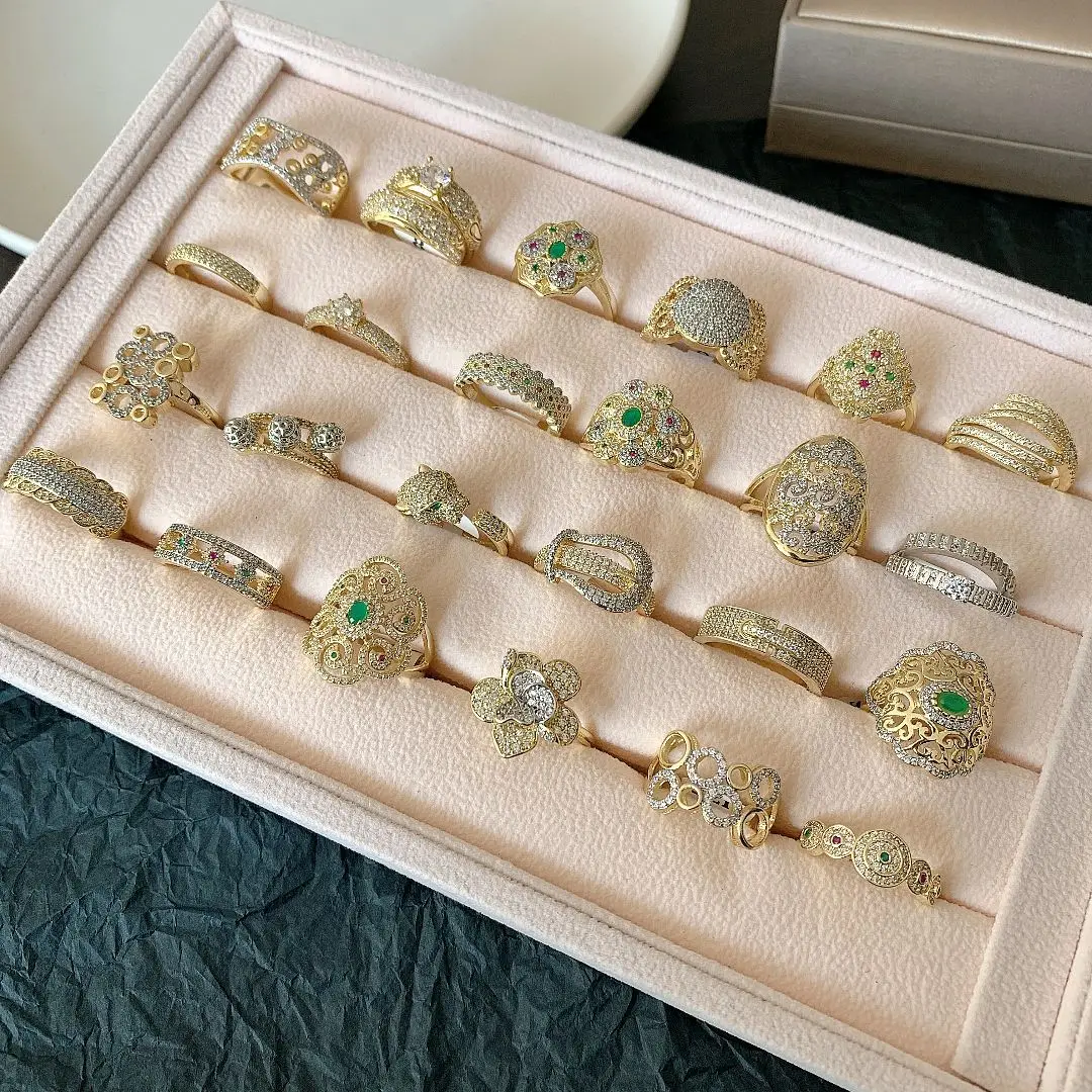 Luxury Quality green Zircon Engagement Ring gold Plated Exaggerated Flower Finger Ring for Female Jewelry
Luxury Quality green Zircon Engagement Ring gold Plated Exaggerated Flower Finger Ring for Female Jewelry