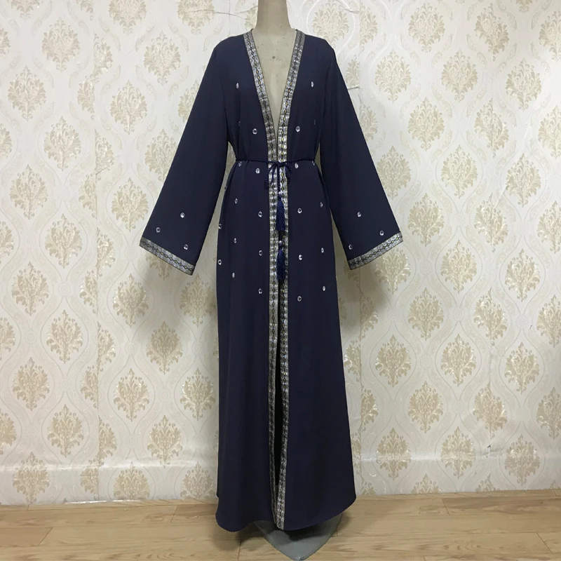F827 Muslim Dress Women Maxi Dress Robe Embroidery Abaya Open Dubai Islamic Muslim Abaya
F827 Muslim Dress Women Maxi Dress Robe Embroidery Abaya Open Dubai Islamic Muslim Abaya