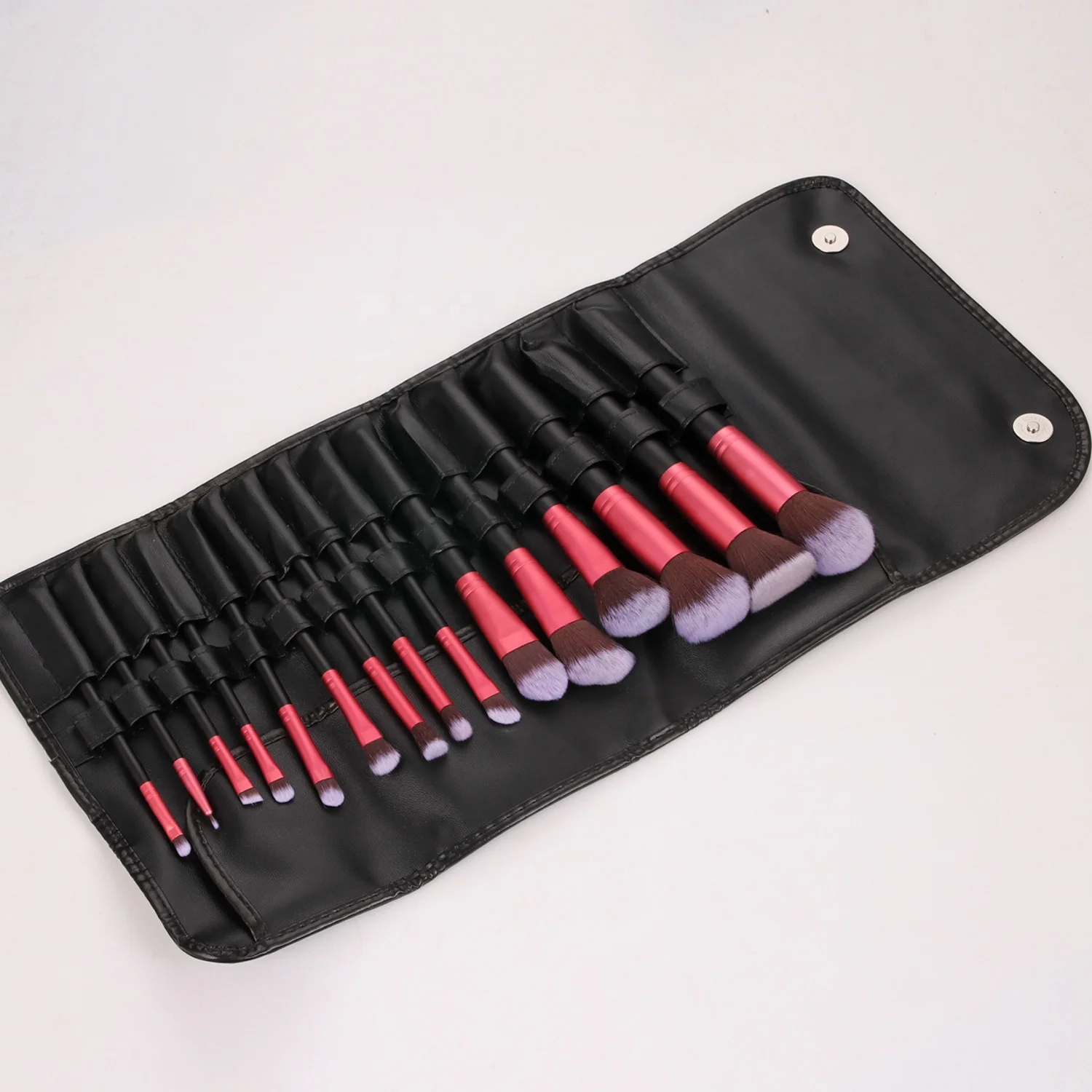 2021 new shape 15 pcs glitter makeup brush good quality brush eyebrow eyeliner black glitter transparent brush set
2021 new shape 15 pcs glitter makeup brush good quality brush eyebrow eyeliner black glitter transparent brush set