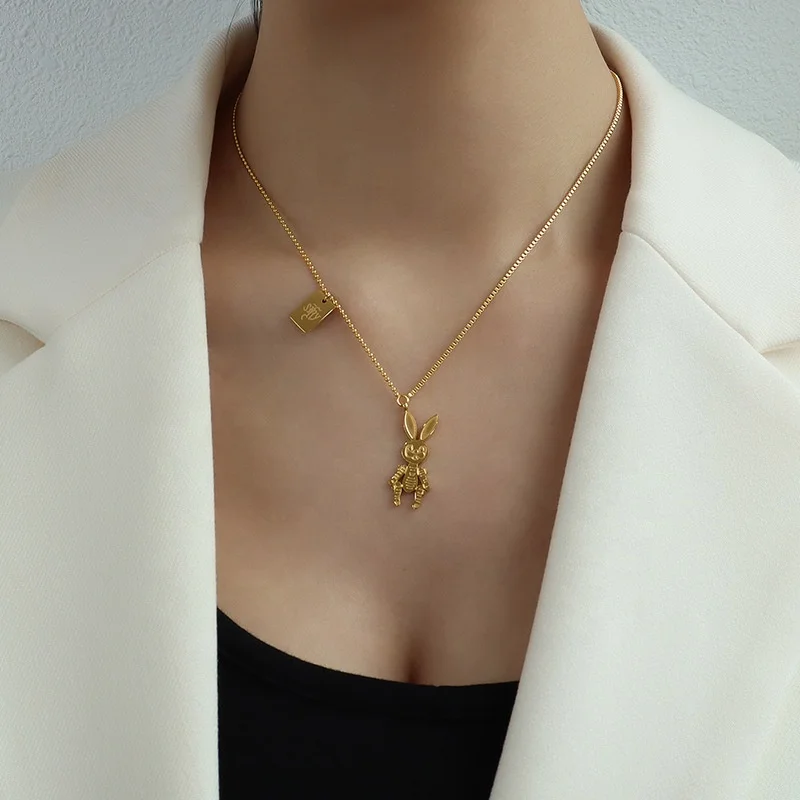 18K Gold Stainless Steel Punk Mechanical Rabbit Necklace French Chain Splicing Animal Pendant Necklaces For Women Jewelry
18K Gold Stainless Steel Punk Mechanical Rabbit Necklace French Chain Splicing Animal Pendant Necklaces For Women Jewelry