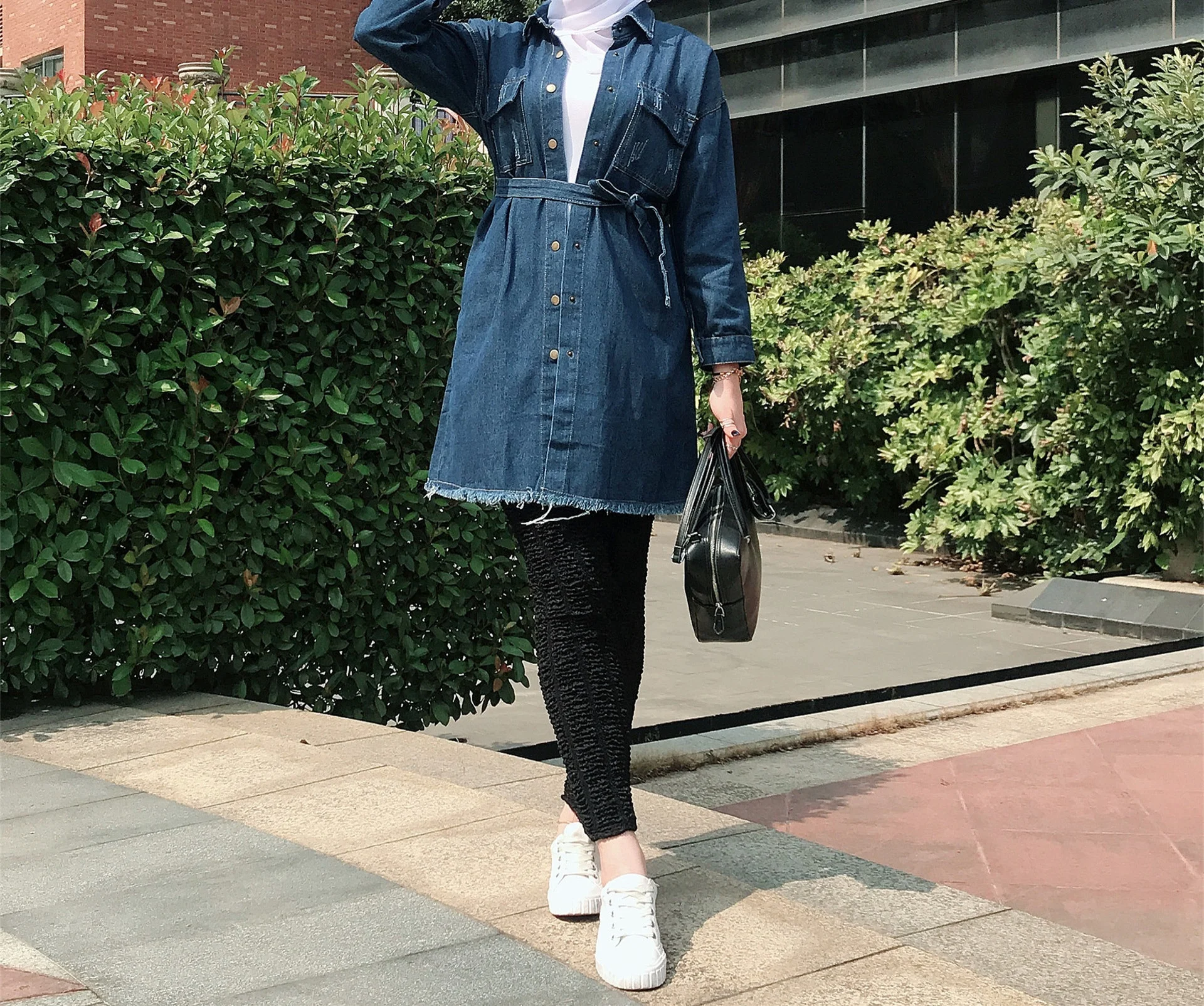 Stylish Arabic Abaya FREE SHIPPING Open Cardigan Blue Denim Coat Belt Islamic Clothing Attractive Color Kimono
Stylish Arabic Abaya FREE SHIPPING Open Cardigan Blue Denim Coat Belt Islamic Clothing Attractive Color Kimono