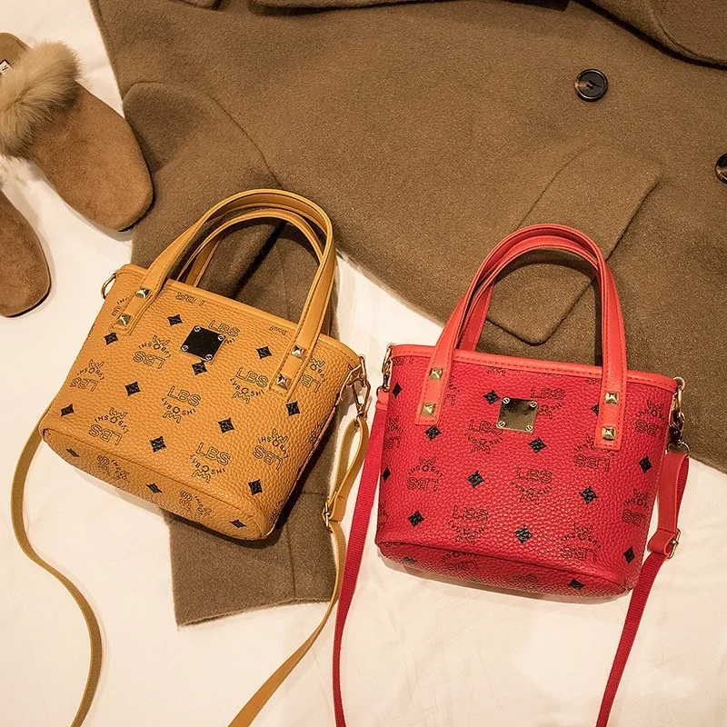 Wholesale Fashion small bag for women mini bags for ladies Small sling bag Women crossbody purses mini handbags, Picture color ,can also be customized
Wholesale Fashion small bag for women mini bags for ladies Small sling bag Women crossbody purses mini handbags, Picture color ,can also be customized