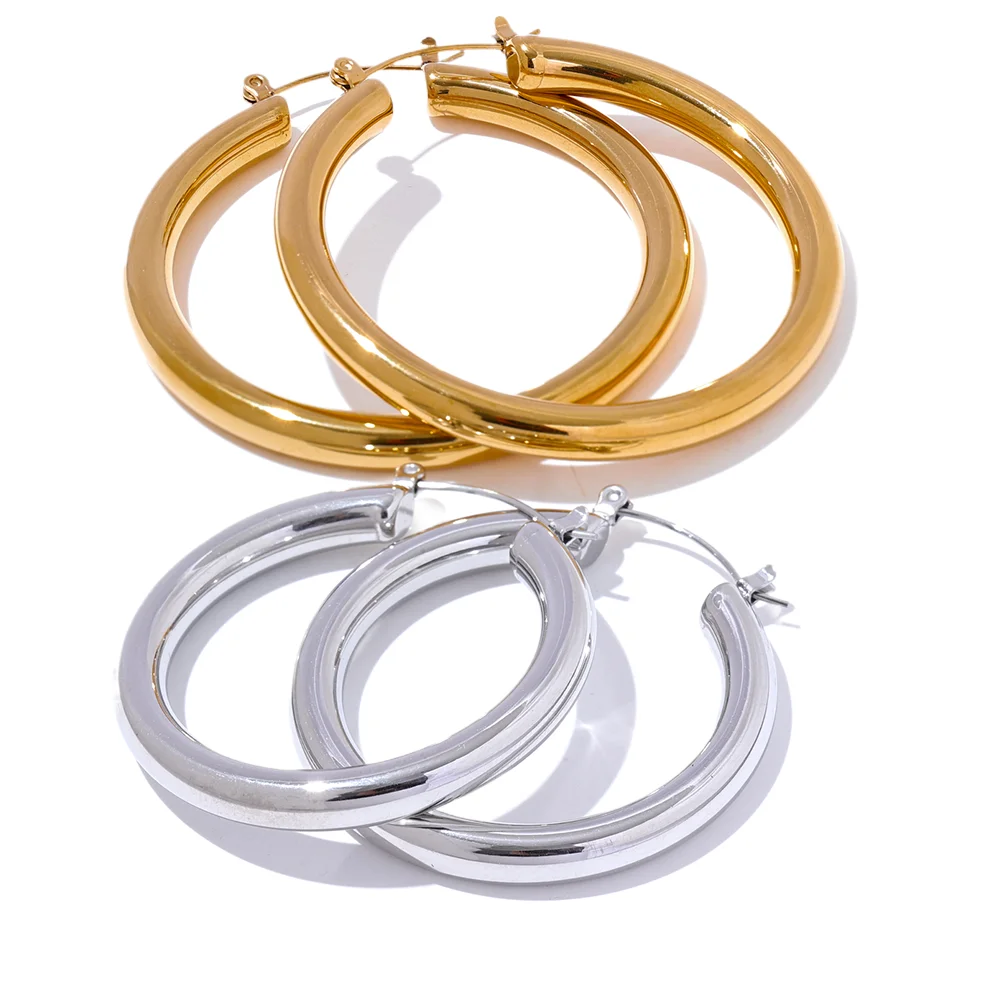 JINYOU 3262 Minimalistic Big Sleek Metal Round Hollow Hoop Earrings Anti Allergic 316L Stainless Steel Trendy Simple Ear Jewelry
JINYOU 3262 Minimalistic Big Sleek Metal Round Hollow Hoop Earrings Anti Allergic 316L Stainless Steel Trendy Simple Ear Jewelry