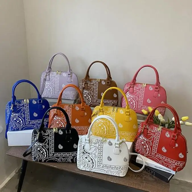 2021 Bandana Purse Casual Bags Women Handbags Ladies Hand Ny Purse Bags Luxury Fashion Design Big Cute Wholesale Evening Bags
2021 Bandana Purse Casual Bags Women Handbags Ladies Hand Ny Purse Bags Luxury Fashion Design Big Cute Wholesale Evening Bags