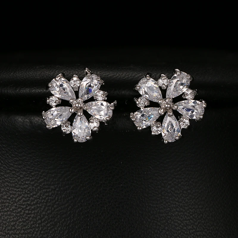 Emmaya Fashion Jewelry 2021 Hot Sale Luxury Cute Flower Small Stud Zircon Stone Earrings For Women Girls Birthday Gift Bijouteri
Emmaya Fashion Jewelry 2021 Hot Sale Luxury Cute Flower Small Stud Zircon Stone Earrings For Women Girls Birthday Gift Bijouteri