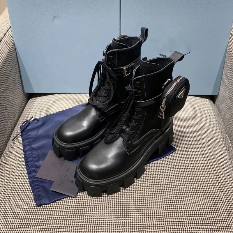 2021 Semi-High Heeled Leather Motorcycle Ankle Boots Parada Women's Heel Boots Leather Waterproof Platform Black high heel shoes, Customerized
2021 Semi-High Heeled Leather Motorcycle Ankle Boots Parada Women's Heel Boots Leather Waterproof Platform Black high heel shoes, Customerized