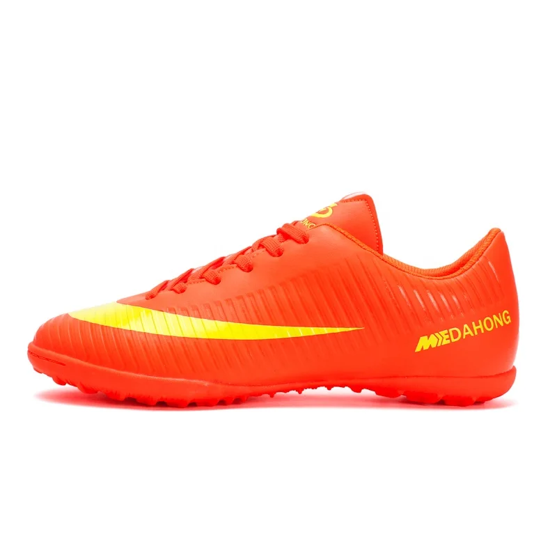 School Indoor Lawn Training Shoes Low-cut Nail Football Shoes Custom Non-slip Soccer Shoes
School Indoor Lawn Training Shoes Low-cut Nail Football Shoes Custom Non-slip Soccer Shoes