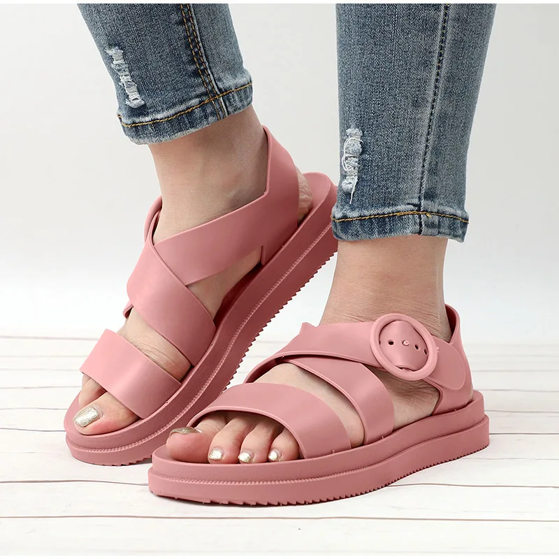 2021 Fashion high qualtiy women slip on rubber Buckle Soft Jelly sandals summer cute sandals for women outdoor beach
2021 Fashion high qualtiy women slip on rubber Buckle Soft Jelly sandals summer cute sandals for women outdoor beach