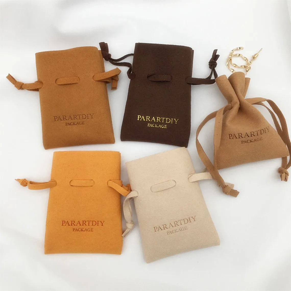 Personalized Logo Manufacturer custom printed small boutique luxury wedding gift drawstring jewelry packaging bag with logo, Customized color
Personalized Logo Manufacturer custom printed small boutique luxury wedding gift drawstring jewelry packaging bag with logo, Customized color