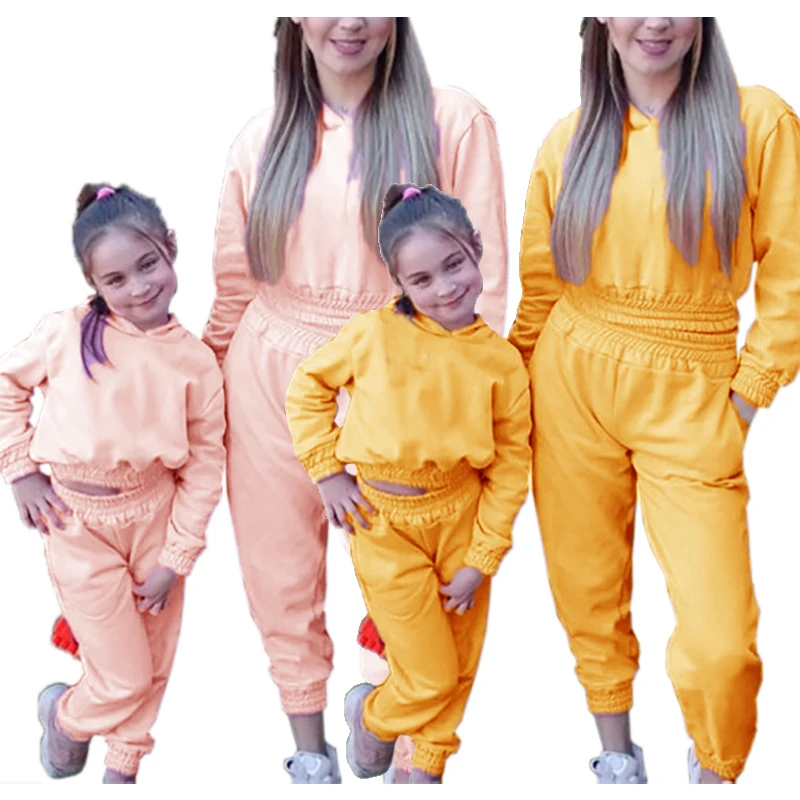 New Products Womens Joggers 2 Piece Crop Top Kids Hoodies Sportswear Girls Pants Set Mommy and Me Outfits, Picture shows
New Products Womens Joggers 2 Piece Crop Top Kids Hoodies Sportswear Girls Pants Set Mommy and Me Outfits, Picture shows