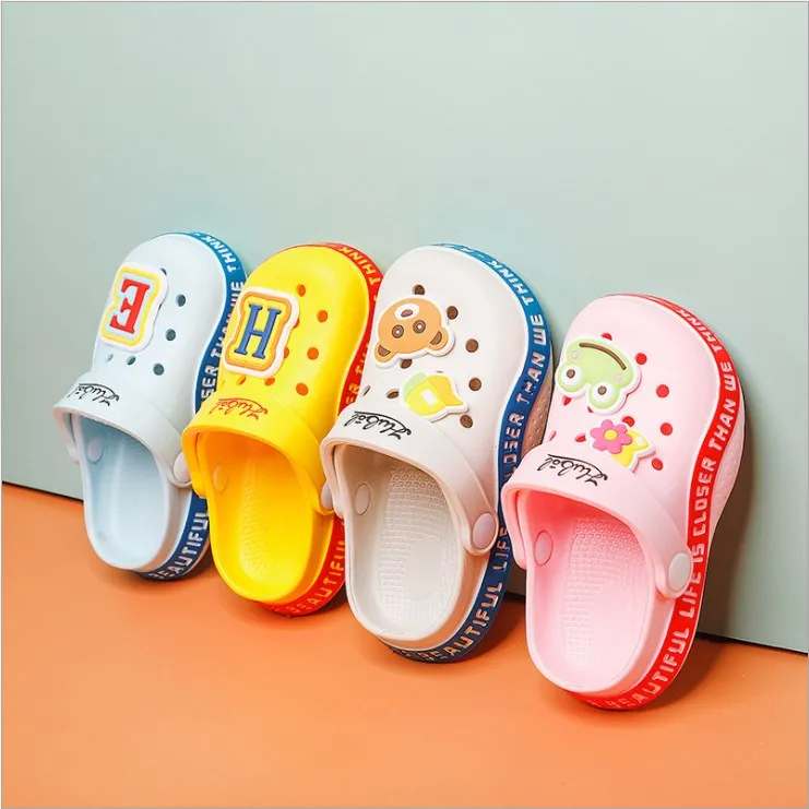 EVA Cartoon designs Kids EVA Summer New Kids Cartoon designs Baby Cartoon Sandals Slides Slippers, Customized colors
EVA Cartoon designs Kids EVA Summer New Kids Cartoon designs Baby Cartoon Sandals Slides Slippers, Customized colors
