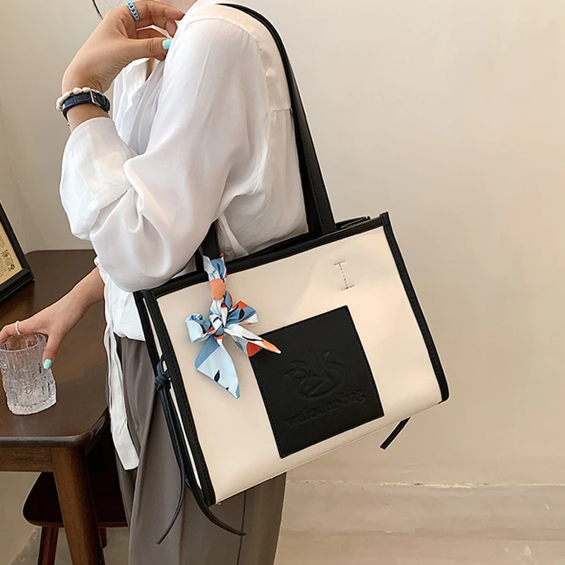 Summer clash-color bag new fashion texture large capacity shoulder portable female bag shoulder tote bag, Black/blue/yellow/green
Summer clash-color bag new fashion texture large capacity shoulder portable female bag shoulder tote bag, Black/blue/yellow/green