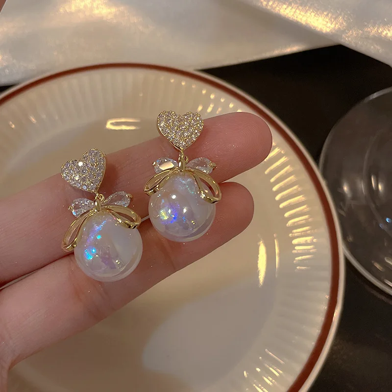JC Crystal Hot Sale Fashion Jewelry Earrings 2022 S925 Silver Needle Simple Pearl Earrings
JC Crystal Hot Sale Fashion Jewelry Earrings 2022 S925 Silver Needle Simple Pearl Earrings