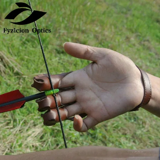 Archery supplies traditional recurve protective gear leather finger guard arm black widow three finger protection
Archery supplies traditional recurve protective gear leather finger guard arm black widow three finger protection